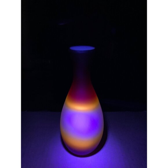 Vintage Imperial Art Glass Peach Blow Vase Cadmium GLOWS - Picture 7 of 9